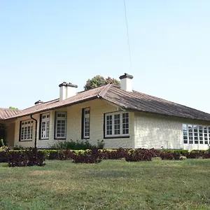 Ama And Trails Tea Estate , Villa